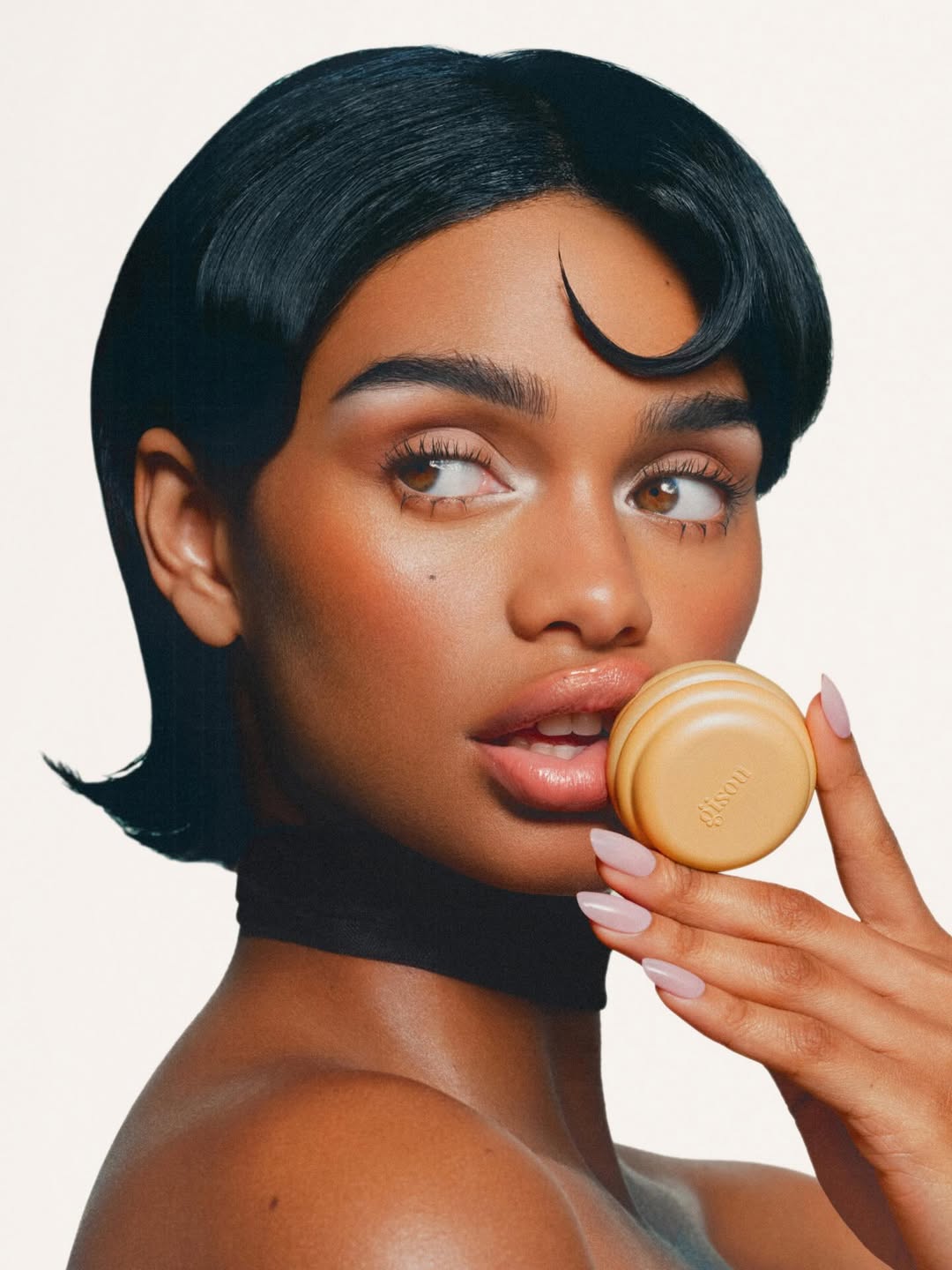 Honey, it’s here: Gisou ima novi drop, a medena maska za usne stiže tačno na vreme pred zimu