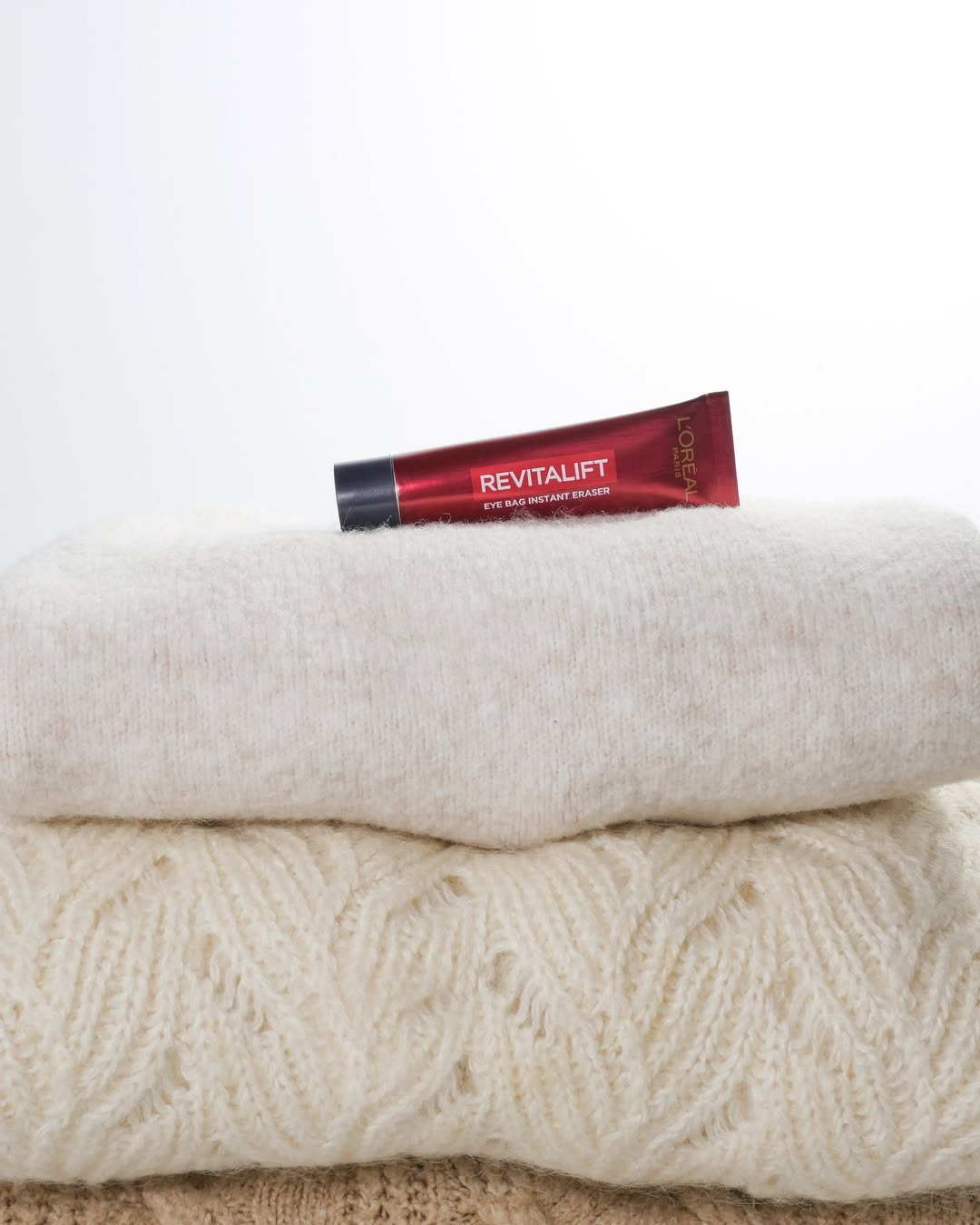 Ova viralna krema uklanja otečene podočnjake