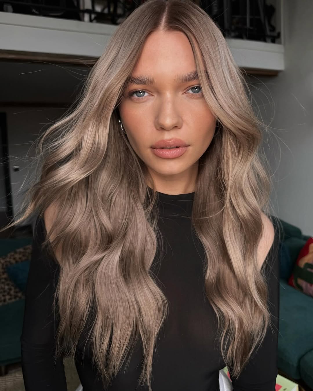 Hair trend alert: Mushroom plava boja kose je zimska verzija platinaste
