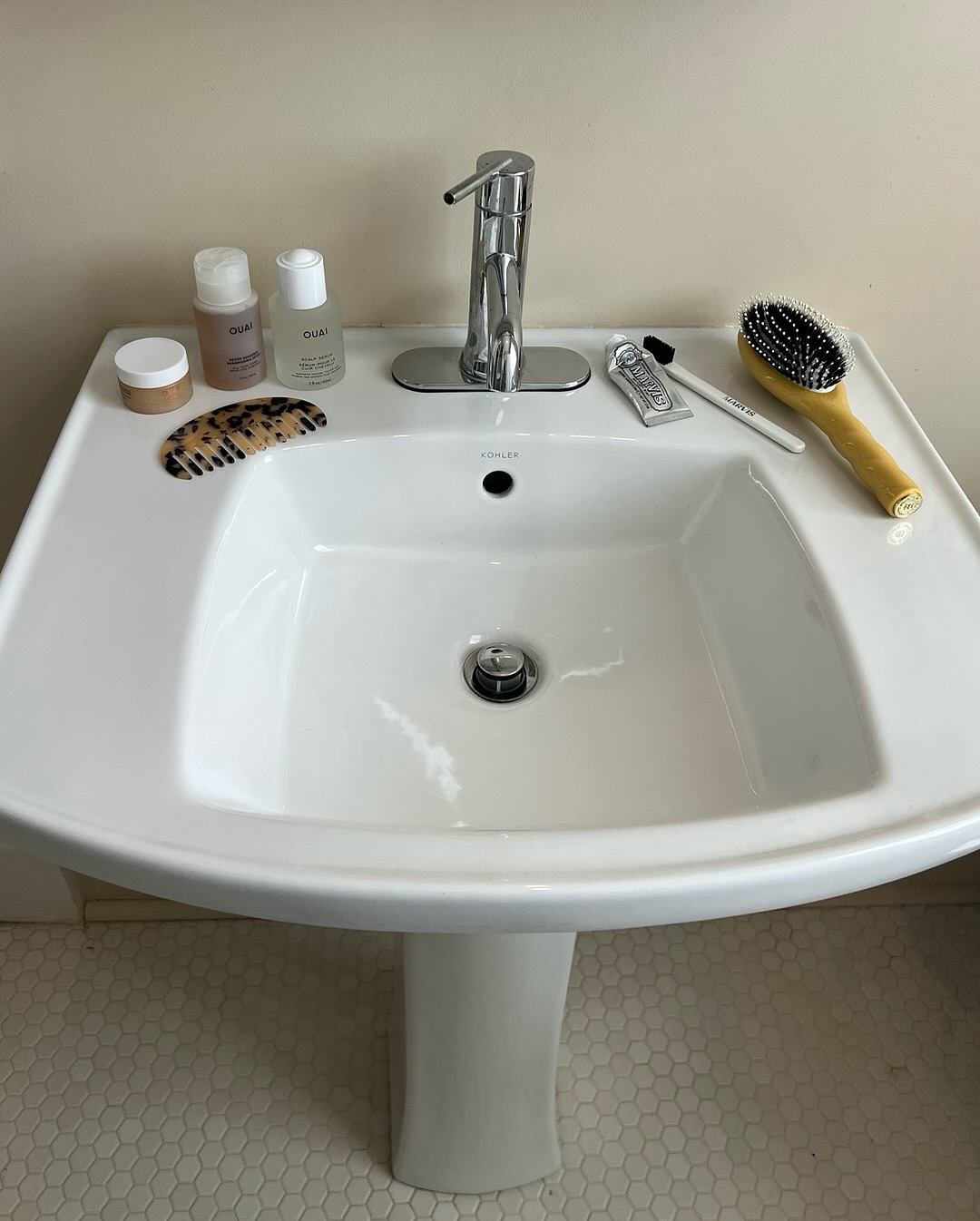 Zašto ove zime haircare rutina ne sme da prođe bez scalp seruma (i koje izabrati)?