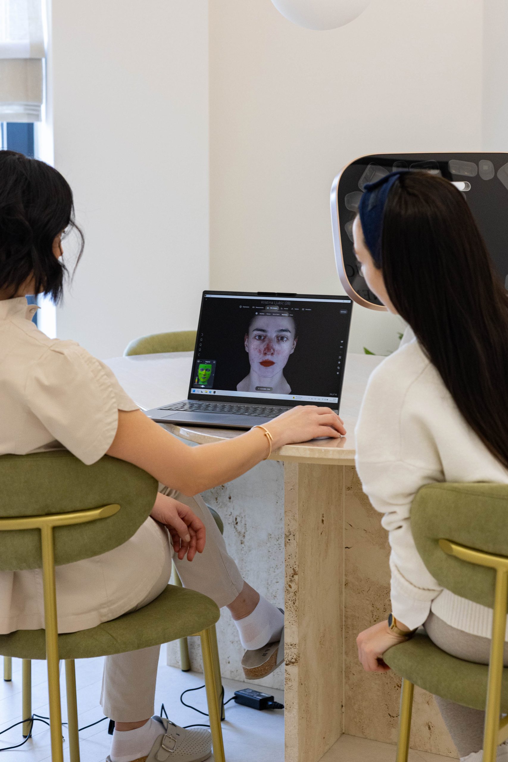 Personalizovan plan nege: Predstavljamo Aura AI dijagnostiku za 3D analizu kože