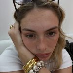 Borite se sa tamnim flekama? Ova K-beauty krema ujednačava ten i daje mu blistav izgled