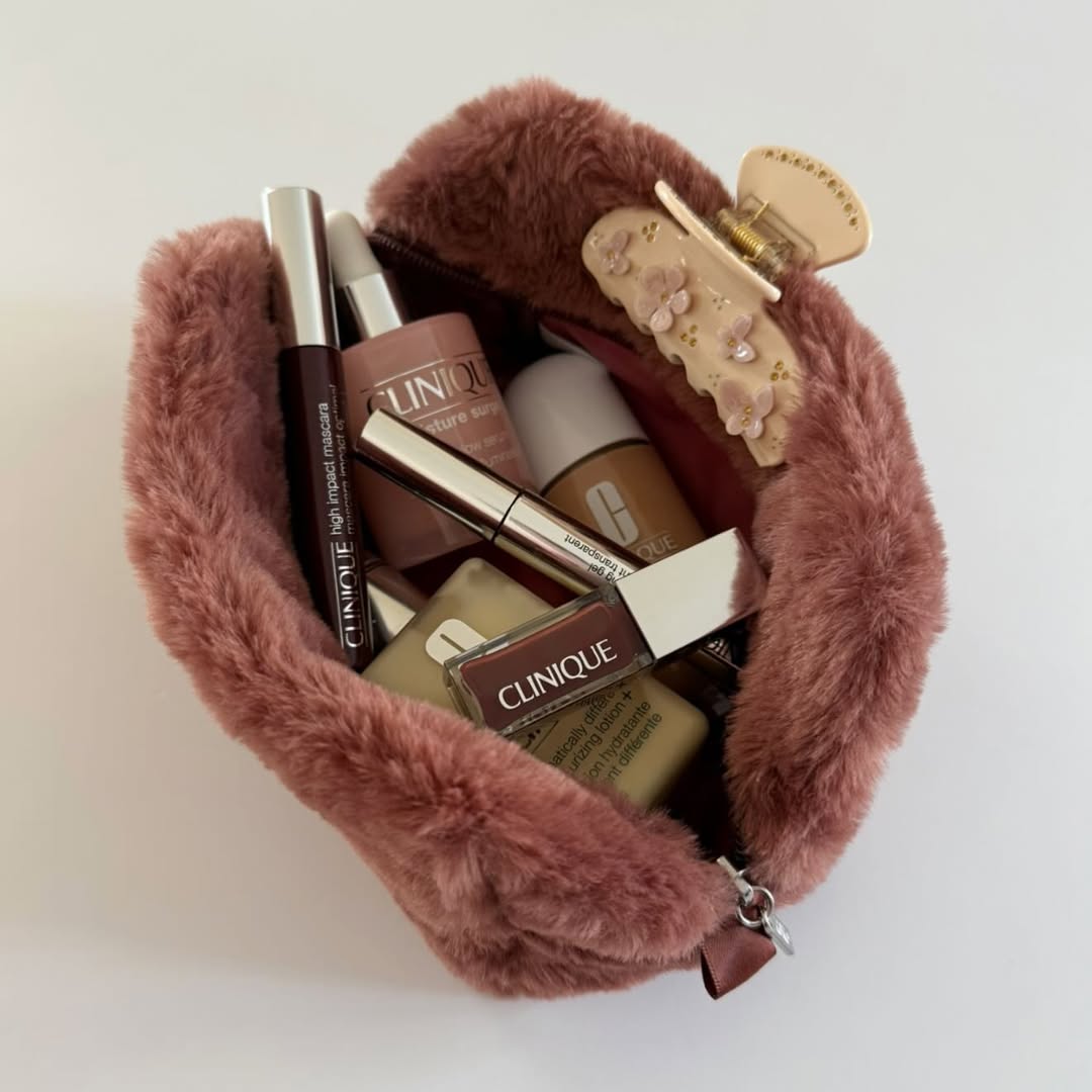 Ako želite soft-focus usne, blurring lip tint definišu ovaj trend