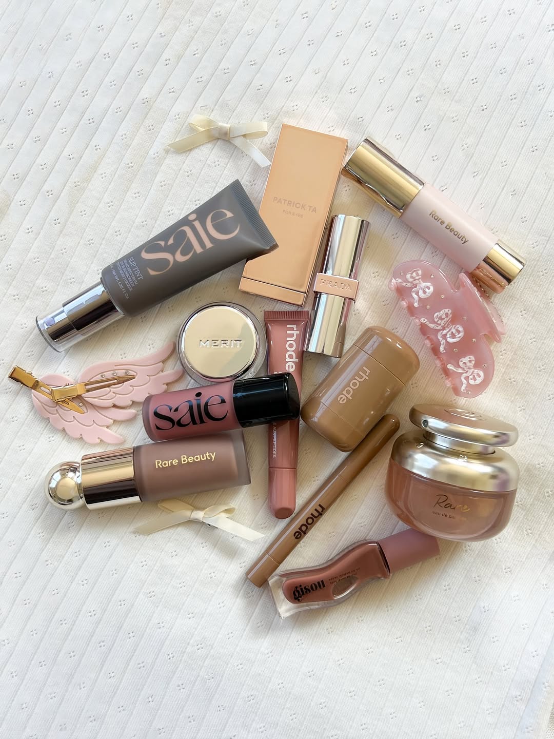 Ni praškasti, ni u stiku – tečni bronzeri su no. 1 makeup korak ovog leta