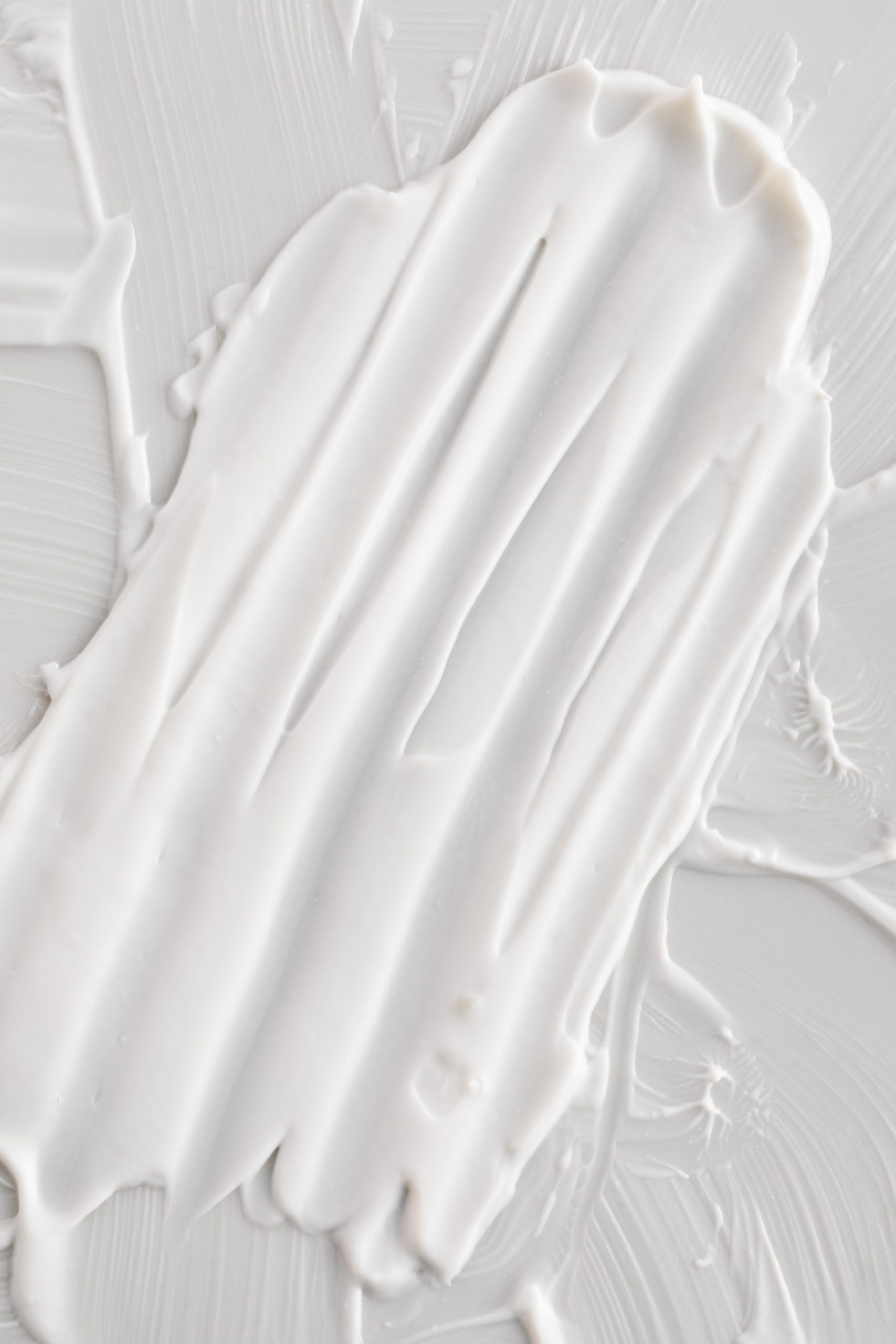 Jogurt za lice je viralni skincare trik iz frižidera – ali da li zaista radi?