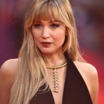 „Butterfly bangs” se vraćaju, Jennifer Lawrence postavila novi beauty trend